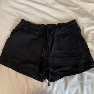 Loose Fit Tie Shorts
